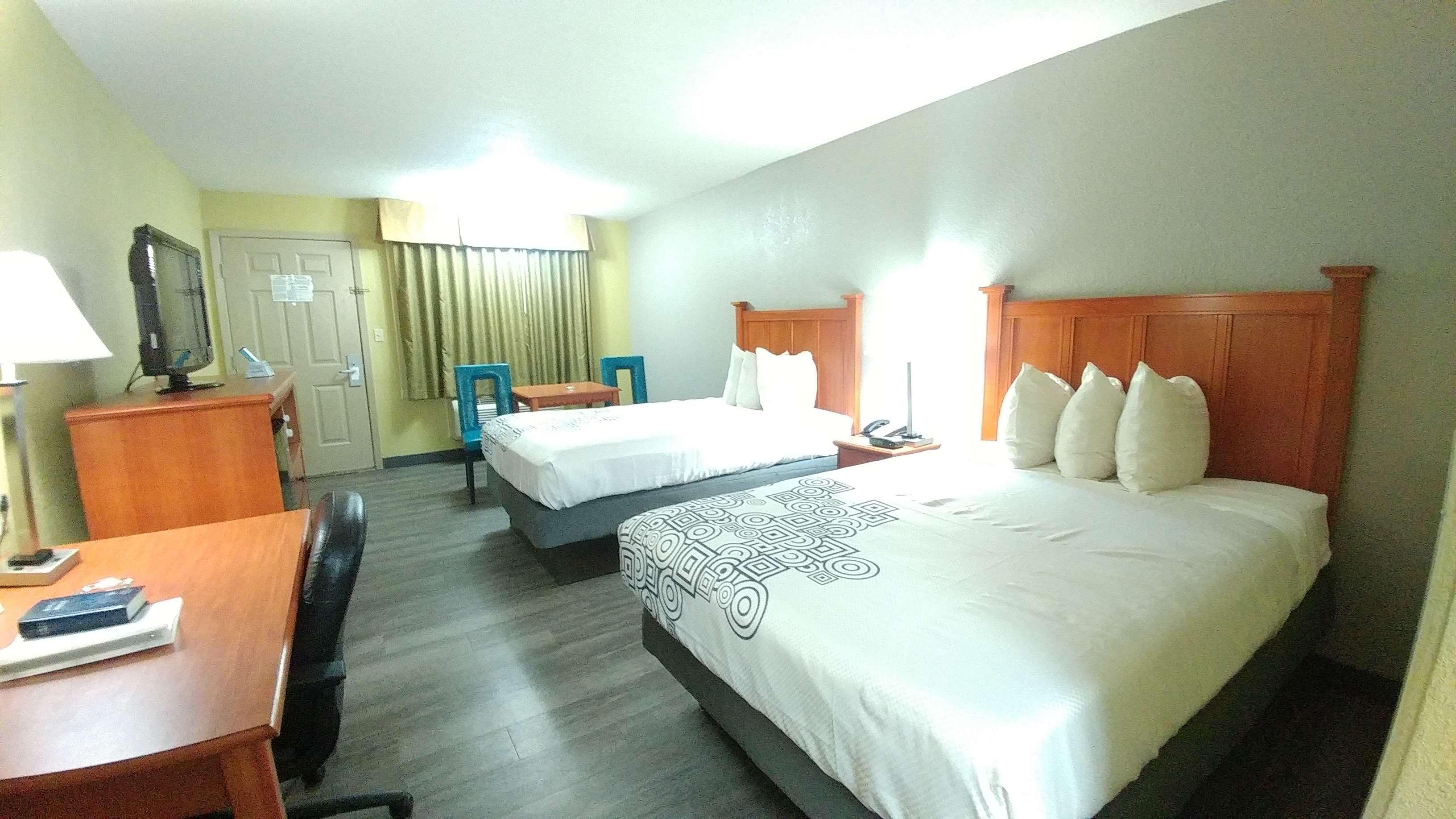 Best Western Jacksonville Inn Bagian luar foto